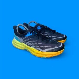 Hoka One One Womens Speedgoat 5 1123158 BEPR Black Running Shoes Sneakers Sz 9.5